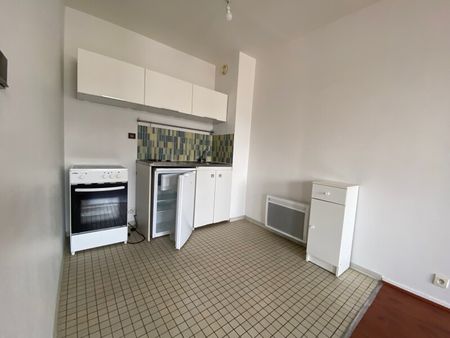 Location Appartement 2 pièces 50m² ORLEANS 45000 - Photo 5