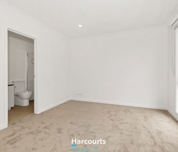 Spacious 3-Bedroom Home with Modern Amenities - Photo 3