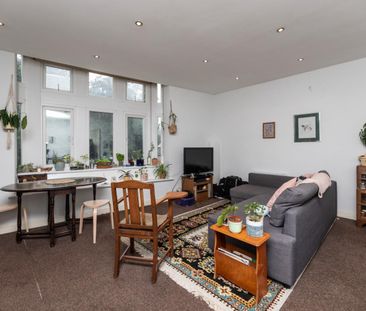 2 bedroom Flat To Let - Photo 1