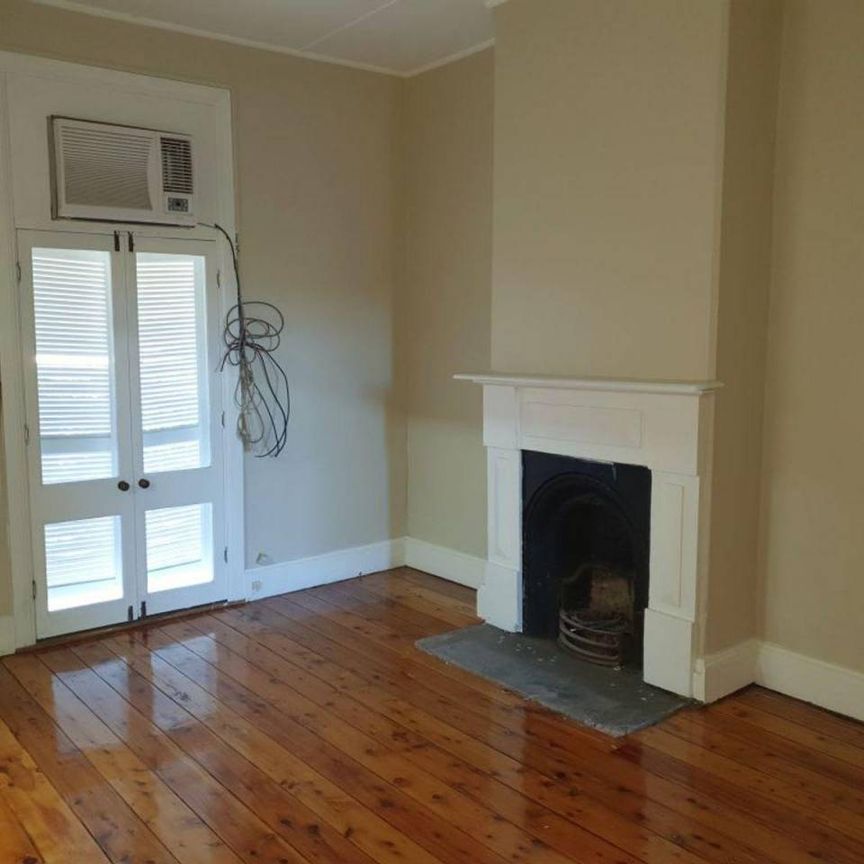 THE COUNTRY COTTAGE CHARM IN THIS 3-5 BEDROOM HOUSE WITH VERANDAHS, SHADE AND WITH EXTRA SELF CONTAINED STUDIO FLAT - Photo 1