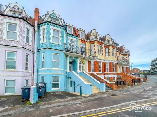 Undercliff Road, Boscombe, Bournemouth - Photo 1