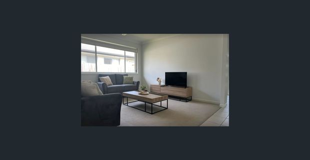 Flexible Lease Terms - Fully furnished family home ready to move into!! - Photo 1