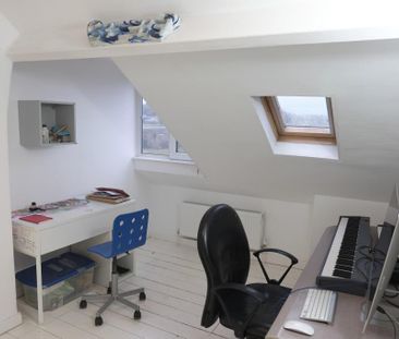 4 bedroom semi-detached house to rent - Photo 4