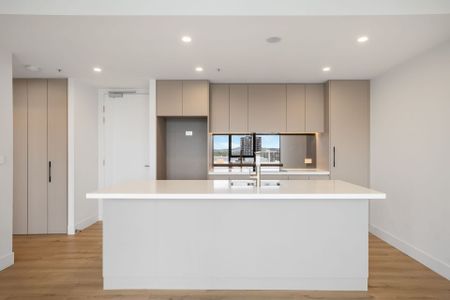 Elevated Lifestyle in the Heart of Woden - Photo 5