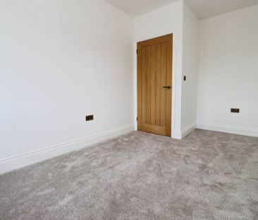 Oak Road, Bebington - Photo 4