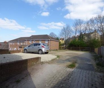 Eastcott Farm House, Eastcott Hill, Old Town, Swindon, SN1 - Photo 3