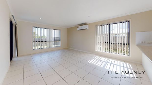 Low-Set Home! - Photo 1