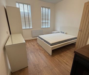 Room in a Shared House, Scarsdale Road, M14 - Photo 3