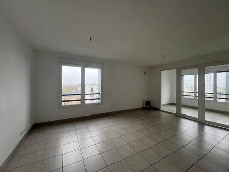 Appartement 3 pièces - - Photo 2