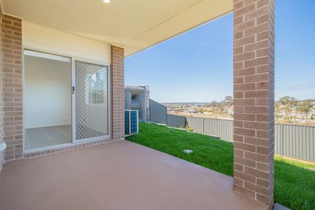 Home For Rent - Photo 4