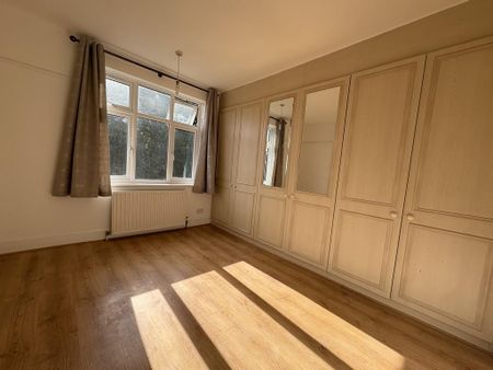 4 bedroom semi-detached house to rent - Photo 2