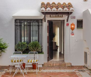 Middle Floor Apartment in Los Monteros - Photo 3