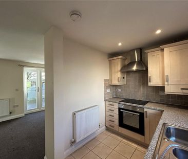 2 bedroom semi-detached house to rent - Photo 4