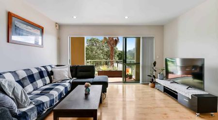 Marina Living! - Photo 3