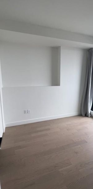 New 38th-floor Lease Transfer in Downtown Montreal - Photo 1