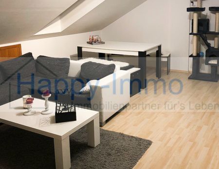 2 Zimmer-DG-Wohnung / ab 1.6. / EKB / Ost-Balkon in Höhenkirchen - Foto 1