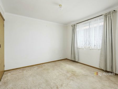 Unit 2/135 Mary Street, East Devonport - Photo 3