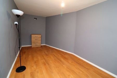 Room in a Shared Flat, Talbot Road, W11 - Photo 2