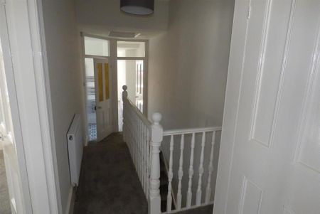 1 bedroom penthouse to rent - Photo 4