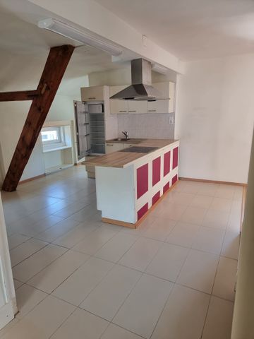 Grand appartement de 6 pièces au centre du village - Photo 4