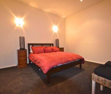 FULLY FURNISHED - UNAVAILABLE UNTIL DECEMBER 2019 - Photo 2