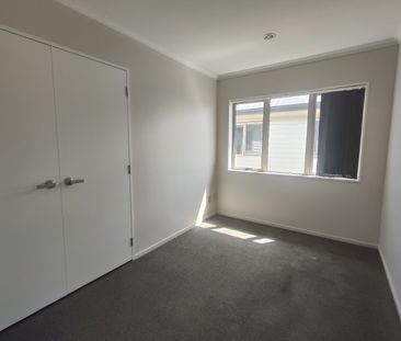 MANGERE EAST, 4 BEDROOMS - Photo 1