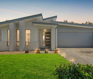 Modern Family Home in Riverbank Estate - Photo 4