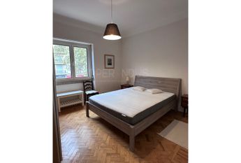 Apartamento T5 em Lisboa