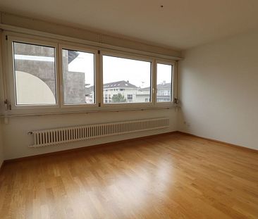 schöne 2-Zimmer-Wohnung nähe Burgfelderplatz - Photo 3