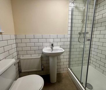 2 bedroom cottage to rent - Photo 2