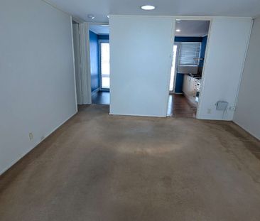 South Perth - Photo 1