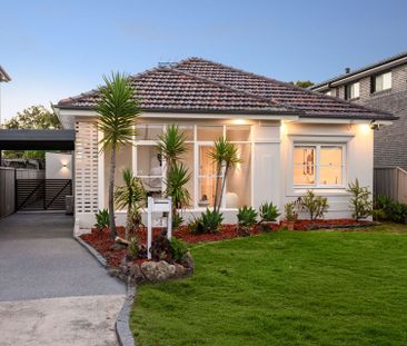 Renovated Home with Self-Contained Studio - Photo 4