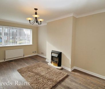 4 bedroom semi-detached house to rent - Photo 1