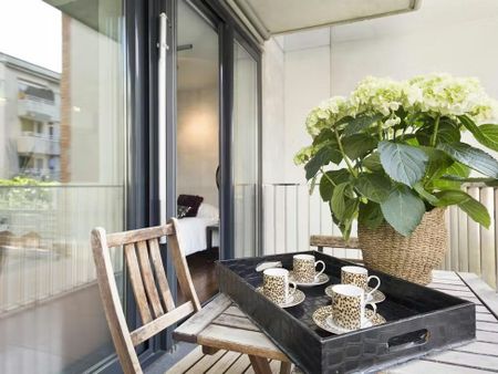 Carrer de Prats de Molló, Barcelona, Catalonia 08021 - Photo 4