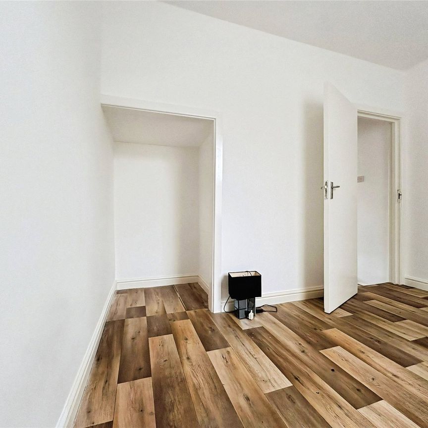 Myrtle Road, Hounslow, TW3 1QE - Photo 1