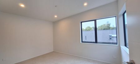 Brand-New Beauty in Saint Heliers - Photo 3