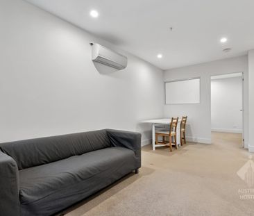 Furnished Two-Bedroom Apartment in the Iconic Vision Building - Photo 2