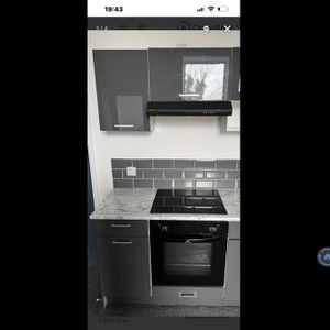 2 bedroom penthouse to rent - Photo 2