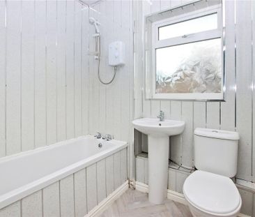 4 bedroom terraced house to rent - Photo 3