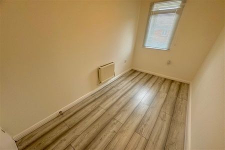 Stranding Street, Eastleigh, SO50 - Photo 4