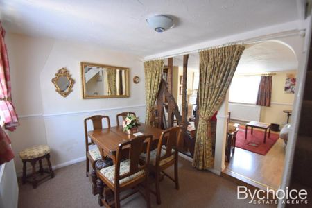 3 bedroom end of terrace house to rent - Photo 2