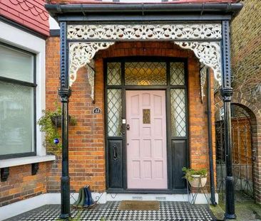 Arundel Gardens, Ilford, IG3 - Photo 4