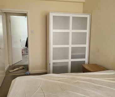 1 Bed Flat, Imperial Drive, HA2 - Photo 1