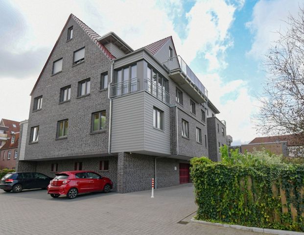 6476 - Moderne Obergeschosswohnung mit Einbauküche und Pkw-Stellplatz in zentraler Lage von WST! - Foto 1