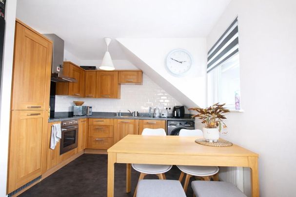 2 bedroom flat to rent - Photo 1