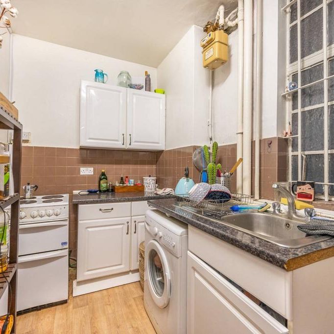 1 bedroom flat to rent - Photo 1