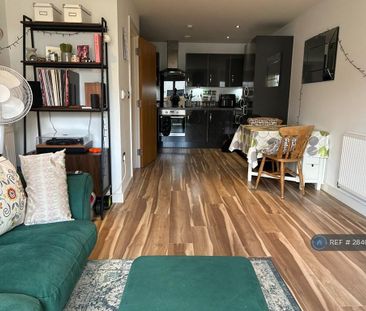 2 bedroom flat to rent - Photo 4