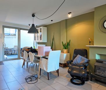 Gezellig duplex appartement nabij het station van Eeklo! - Photo 1