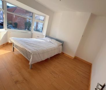 Room in a Shared House, Clarendon Road, M16 - Photo 4