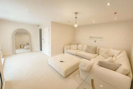 Shaw Banks, Oxenhope, Keighley - Photo 3